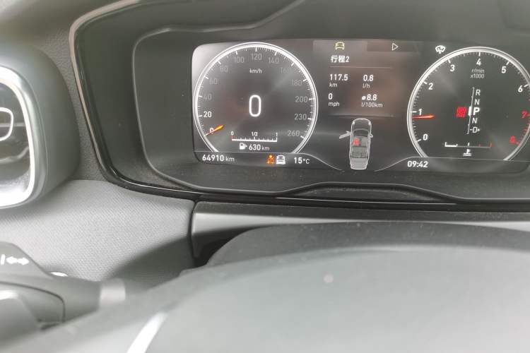 Used Lynk & Co 01 2019 2.0T Four-Wheel Drive Genie Pro Version China V Emission Standard Odometer Close Up