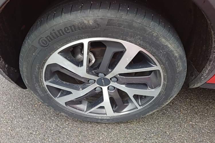Used Lynk & Co 01 2019 2.0T Four-Wheel Drive Genie Pro Version China V Emission Standard Right Rear Wheel Hub
