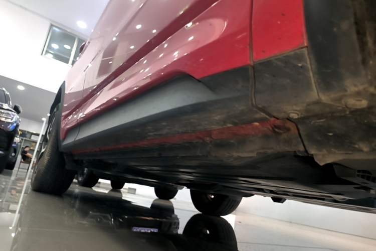 Used Lynk & Co 01 2019 2.0T Four-Wheel Drive Genie Pro Version China VI Standard Right Side Sill
