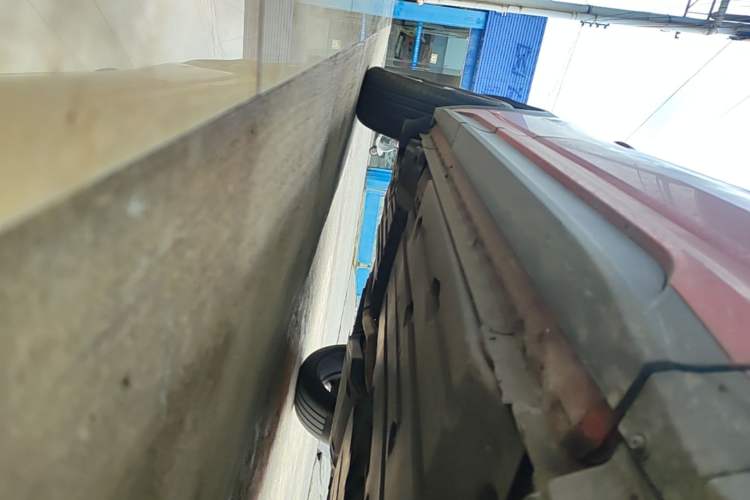 Used Lynk & Co 01 2019 2.0T Four-Wheel Drive Genie Pro Version China V Emission Standard Right Side Sill