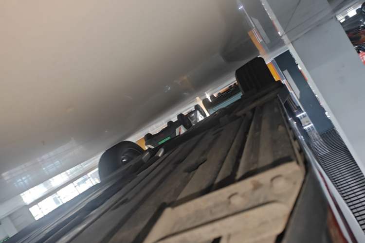 Used Lynk & Co 01 2019 2.0T Four-Wheel Drive Genie Pro Version China V Emission Standard Right Side Sill