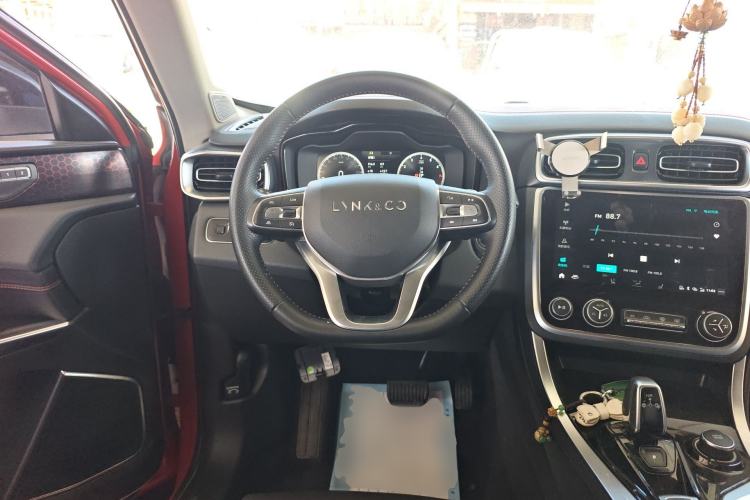 Used Lynk & Co 01 2019 2.0T Four-Wheel Drive Genie Pro Version China VI Standard Steering Wheel
