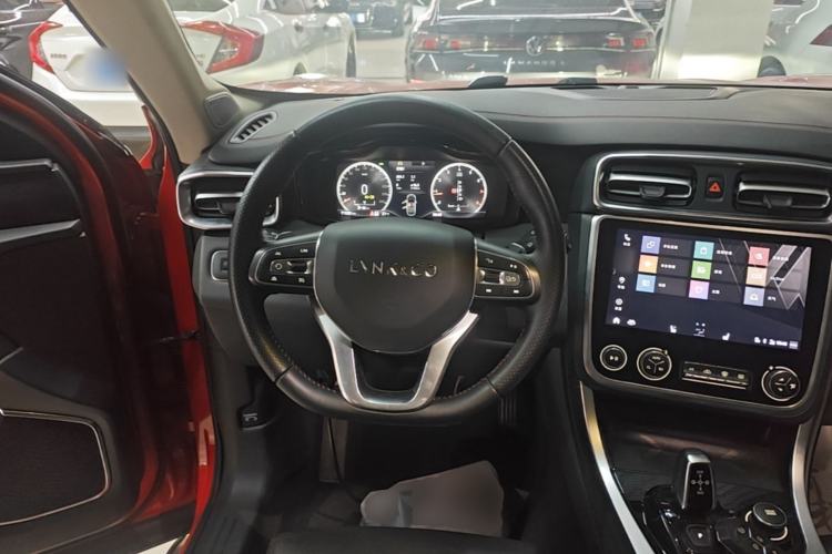 Used Lynk & Co 01 2019 2.0T Four-Wheel Drive Genie Pro Version China V Emission Standard Steering Wheel