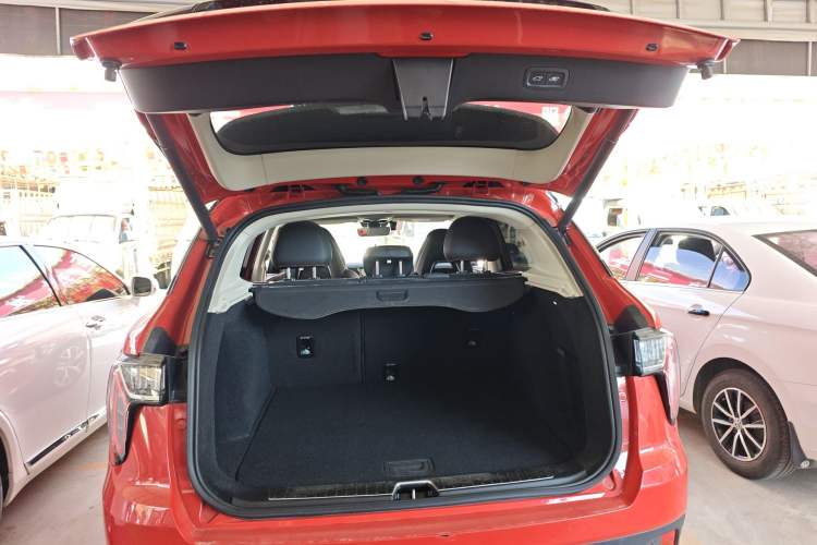 Used Lynk & Co 01 2019 2.0T Four-Wheel Drive Genie Pro Version China VI Standard Trunk