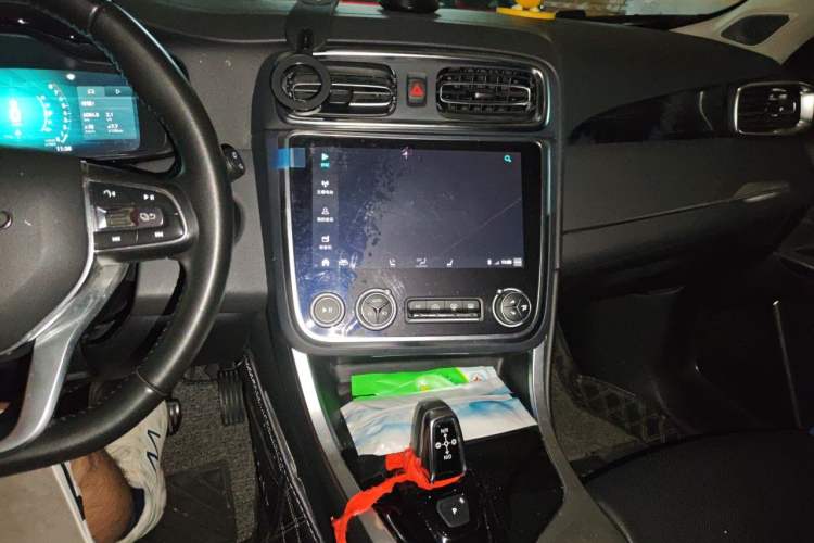 Used Lynk & Co 01 2019 2.0T Two-Wheel Drive Zhaopu Version China VI Standard Audio And AC Panel