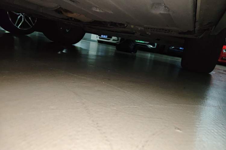 Used Lynk & Co 01 2019 2.0T Two-Wheel Drive Zhaopu Version China VI Standard Chassis Front Right
