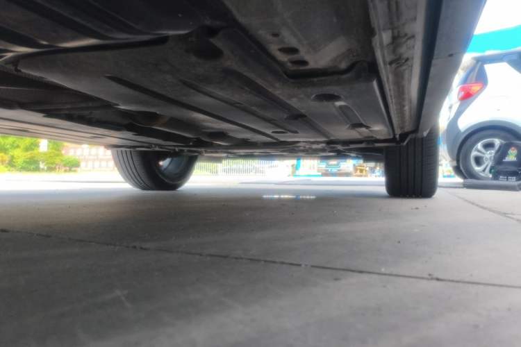 Used Lynk & Co 01 2019 2.0T Two-Wheel Drive Zhaopu Version China VI Standard Chassis Rear Right