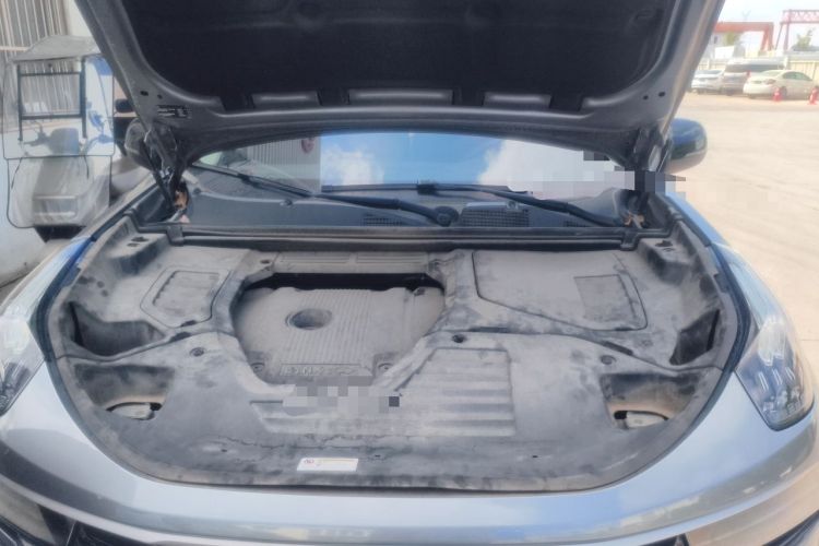 Used Lynk & Co 01 2019 2.0T Two-Wheel Drive Zhaopu Version China VI Standard Engine Bay