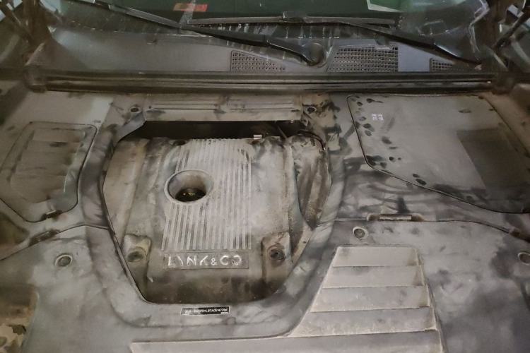Used Lynk & Co 01 2019 2.0T Two-Wheel Drive Zhaopu Version China VI Standard Engine Bay