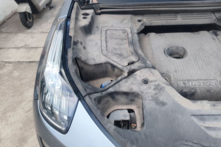Used Lynk & Co 01 2019 2.0T Two-Wheel Drive Zhaopu Version China VI Standard Engine Bay Right