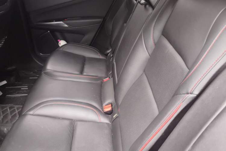 Used Lynk & Co 01 2019 2.0T Two-Wheel Drive Zhaopu Version China VI Standard Left Rear Seat