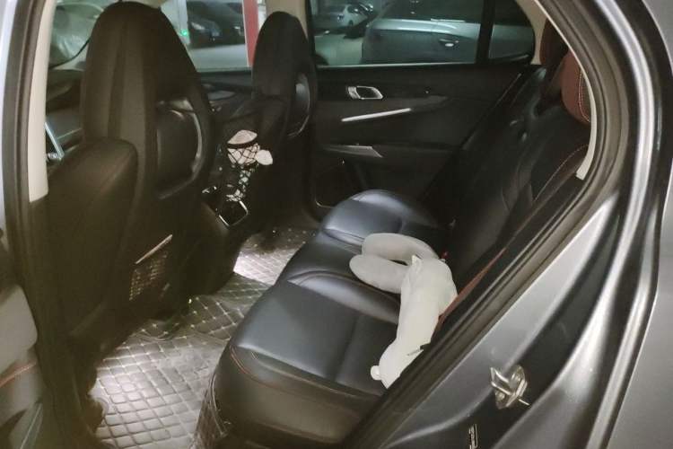 Used Lynk & Co 01 2019 2.0T Two-Wheel Drive Zhaopu Version China VI Standard Left Rear Seat