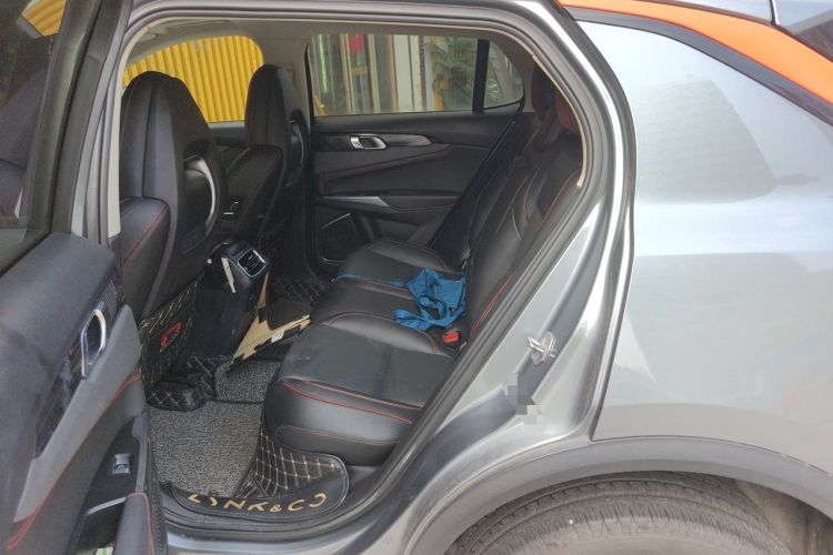 Used Lynk & Co 01 2019 2.0T Two-Wheel-Drive Pro Version China VI Standard Left Rear Seat