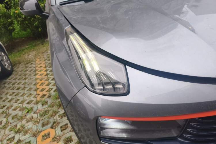 Used Lynk & Co 01 2019 2.0T Two-Wheel Drive Zhaopu Version China VI Standard Right Front Headlight