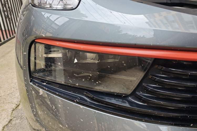 Used Lynk & Co 01 2019 2.0T Two-Wheel Drive Zhaopu Version China V Standard Right Front Headlight