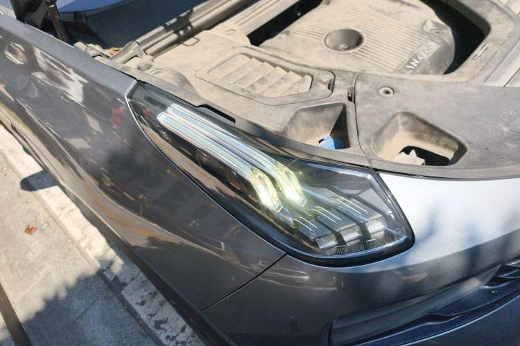 Used Lynk & Co 01 2019 2.0T Two-Wheel-Drive Pro Version China VI Standard Right Front Headlight