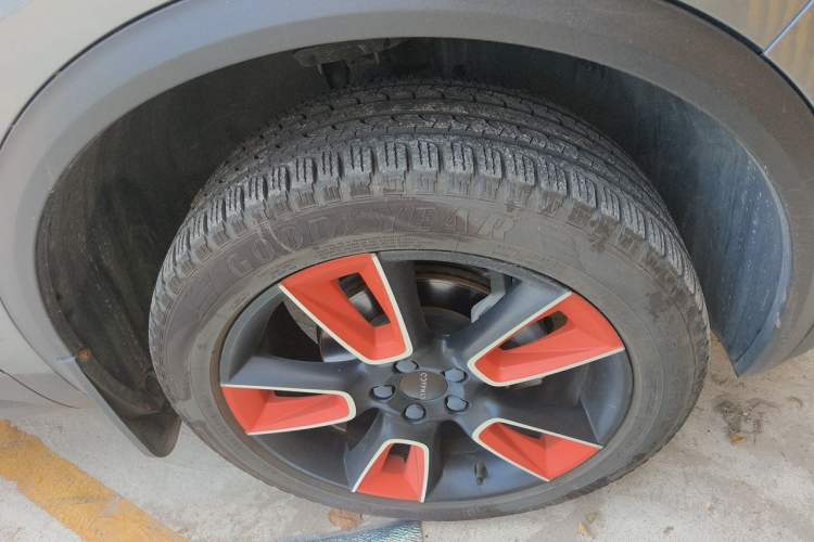 Used Lynk & Co 01 2019 2.0T Two-Wheel-Drive Pro Version China VI Standard Right Front Wheel Hub