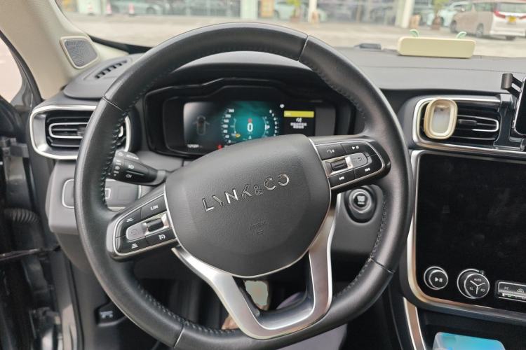 Used Lynk & Co 01 2019 2.0T Two-Wheel Drive Zhaopu Version China V Standard Steering Wheel