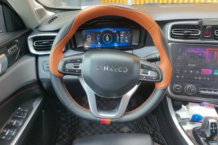 Used Lynk & Co 01 2019 2.0T Two-Wheel-Drive Pro Version China VI Standard Steering Wheel