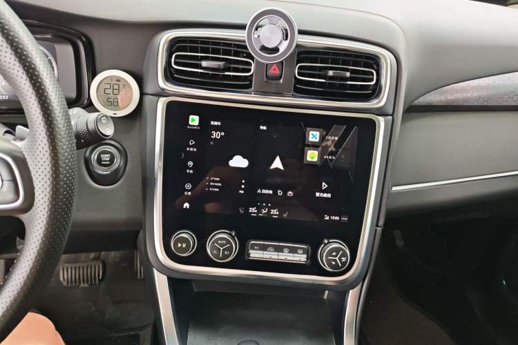 Used Lynk & Co 01 2019 2.0T Four-Wheel Drive Genie Pro Version China VI Standard Audio And AC Panel