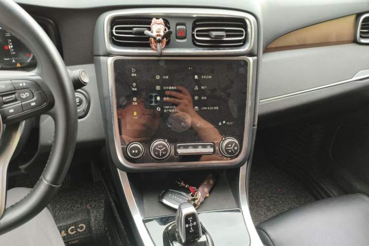 Used Lynk & Co 01 2019 2.0T Two-Wheel-Drive Version China VI Standard Audio And AC Panel