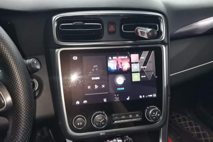 Used Lynk & Co 01 2019 2.0T Four-Wheel Drive Genie Pro Version China V Emission Standard Audio And AC Panel