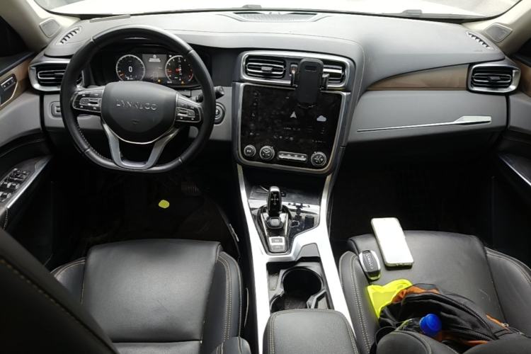 Used Lynk & Co 01 2019 2.0T Two-Wheel-Drive Pro Version China VI Standard Center Console