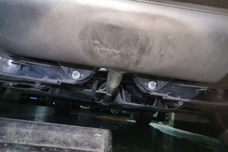 Used Lynk & Co 01 2019 2.0T Two-Wheel-Drive Pro Version China VI Standard Chassis Rear