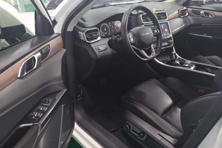 Used Lynk & Co 01 2019 2.0T Two-Wheel-Drive Pro Version China VI Standard Driver Seat