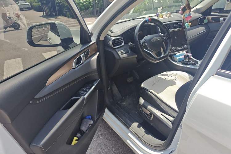 Used Lynk & Co 01 2019 2.0T Two-Wheel-Drive Pro Version China VI Standard Driver Seat