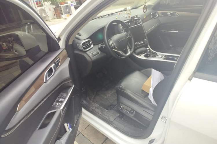 Used Lynk & Co 01 2019 2.0T Two-Wheel-Drive Pro Version China VI Standard Driver Seat