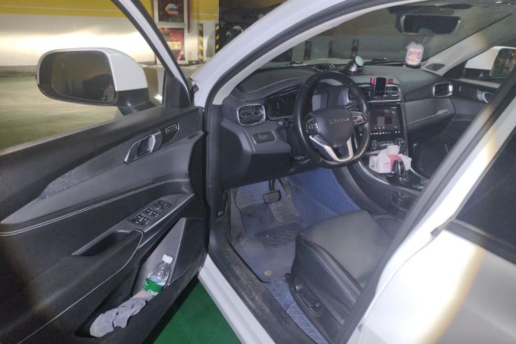 Used Lynk & Co 01 2019 2.0T Two-Wheel-Drive Pro Version China VI Standard Driver Seat
