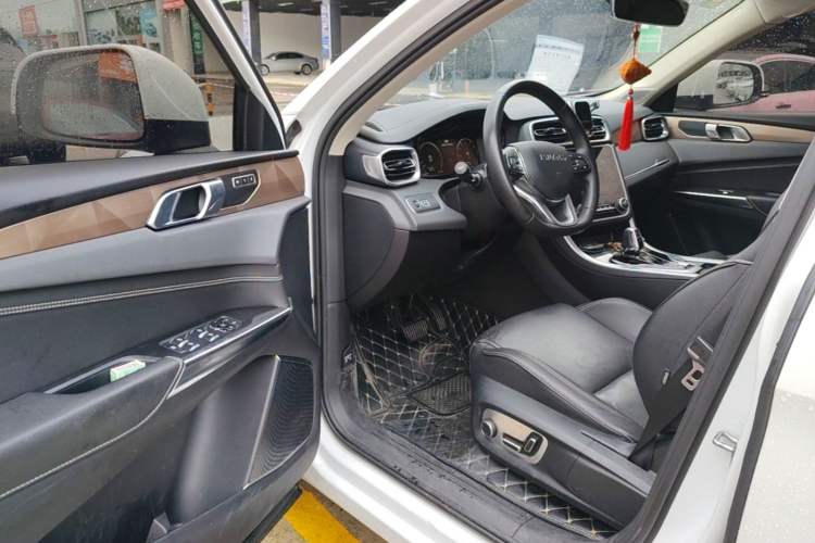 Used Lynk & Co 01 2019 2.0T Two-Wheel-Drive Pro Version China VI Standard Driver Seat