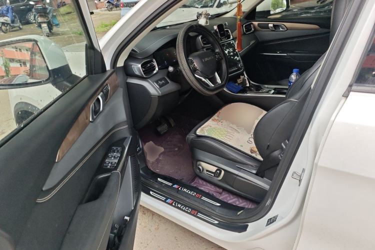 Used Lynk & Co 01 2019 2.0T Two-Wheel-Drive Pro Version China VI Standard Driver Seat