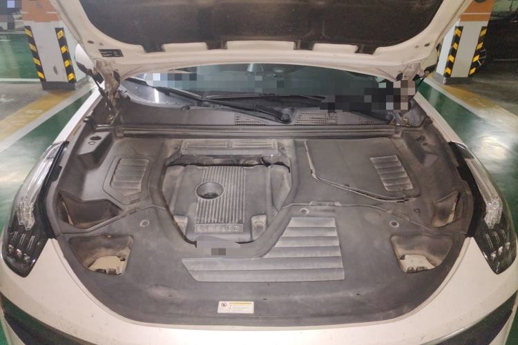 Used Lynk & Co 01 2019 2.0T Two-Wheel-Drive Pro Version China VI Standard Engine Bay