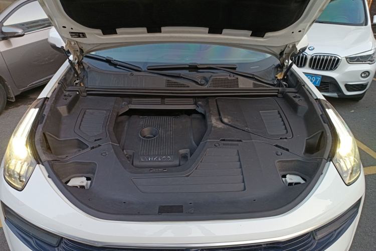 Used Lynk & Co 01 2019 2.0T Two-Wheel-Drive Pro Version China V Standard Engine Bay