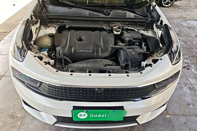 Used Lynk & Co 01 2019 2.0T Four-Wheel Drive Genie Pro Version China VI Standard Engine Bay