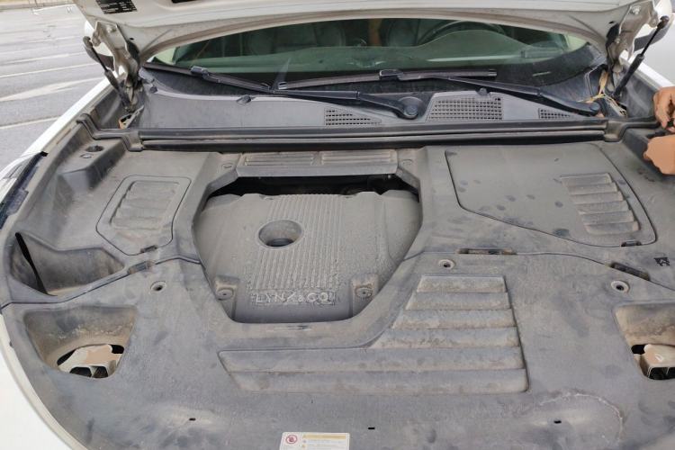 Used Lynk & Co 01 2019 2.0T Two-Wheel-Drive Pro Version China V Standard Engine Bay