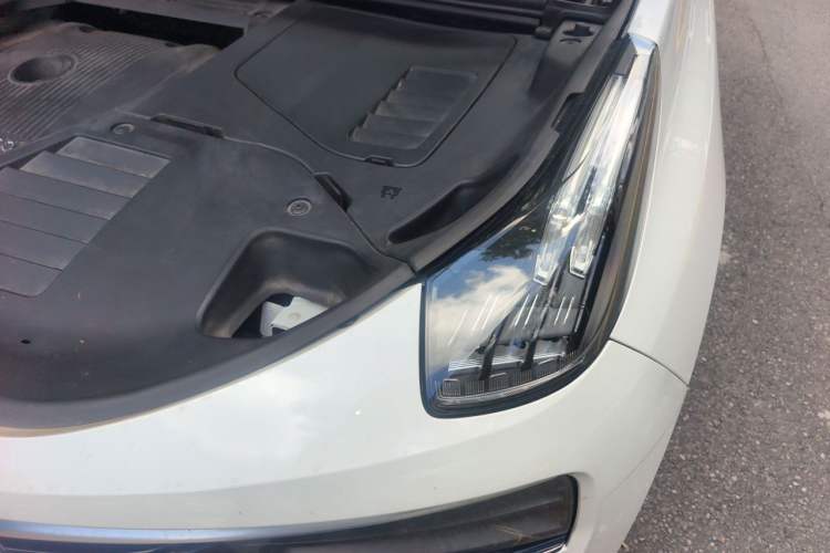 Used Lynk & Co 01 2019 2.0T Two-Wheel-Drive Pro Version China V Standard Engine Bay Left