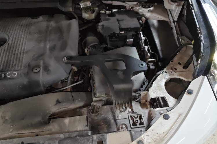 Used Lynk & Co 01 2019 2.0T Two-Wheel-Drive Pro Version China V Standard Engine Bay Left