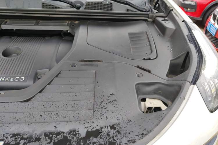 Used Lynk & Co 01 2019 2.0T Two-Wheel-Drive Pro Version China VI Standard Engine Bay Left