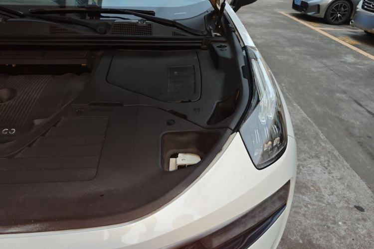 Used Lynk & Co 01 2019 2.0T Two-Wheel Drive Zhaopu Version China VI Standard Engine Bay Left