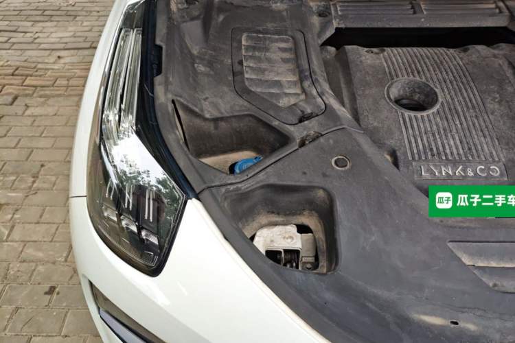Used Lynk & Co 01 2019 2.0T Four-Wheel Drive Genie Pro Version China VI Standard Engine Bay Right