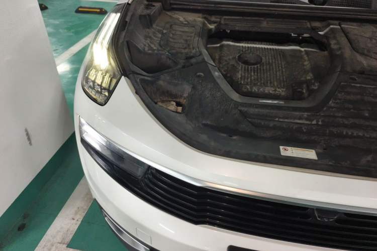 Used Lynk & Co 01 2019 2.0T Two-Wheel-Drive Pro Version China VI Standard Engine Bay Right