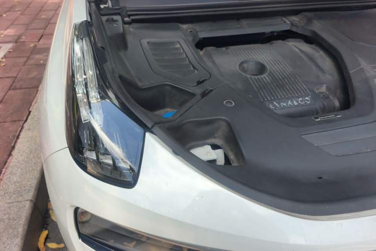 Used Lynk & Co 01 2019 2.0T Two-Wheel-Drive Pro Version China V Standard Engine Bay Right