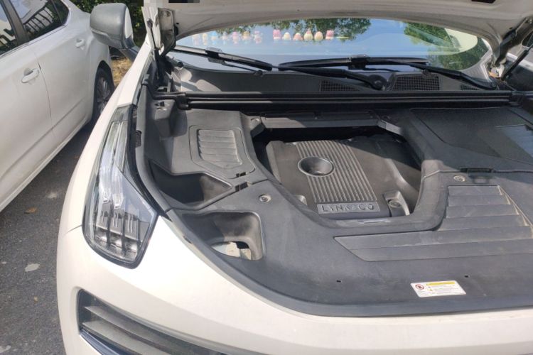 Used Lynk & Co 01 2019 2.0T Two-Wheel-Drive Pro Version China VI Standard Engine Bay Right