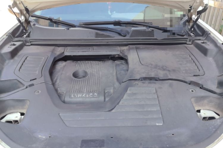 Used Lynk & Co 01 2019 2.0T Two-Wheel-Drive Pro Version China V Standard Engine Bay