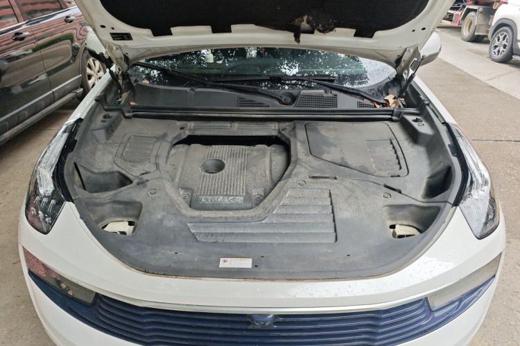 Used Lynk & Co 01 2019 2.0T Two-Wheel-Drive Pro Version China VI Standard Engine Bay