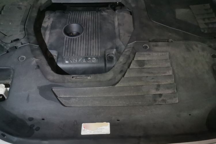 Used Lynk & Co 01 2019 2.0T Two-Wheel-Drive Pro Version China VI Standard Engine Bay
