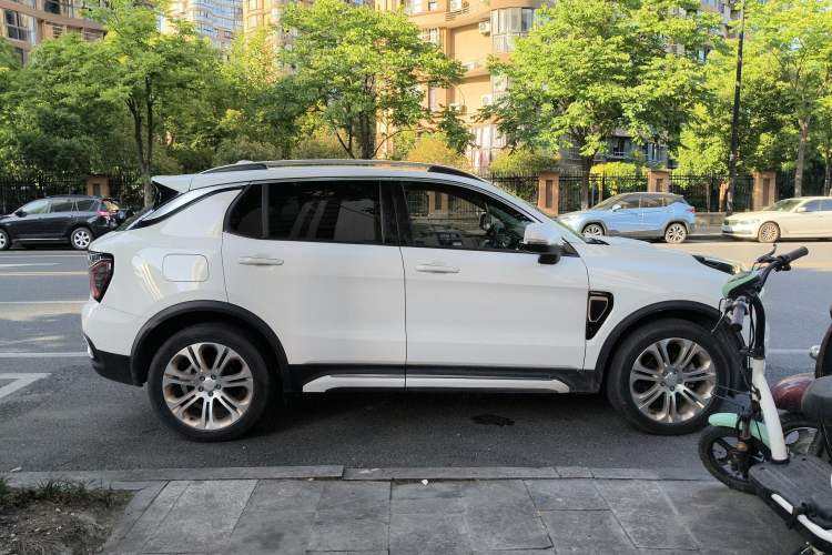 Used Lynk & Co 01 2019 2.0T Two-Wheel-Drive Pro Version China V Standard Exterior 3